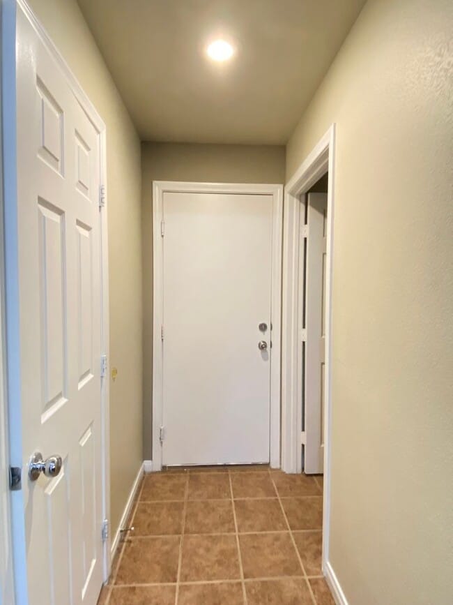 Building Photo - 10507 Winter Grass Dr