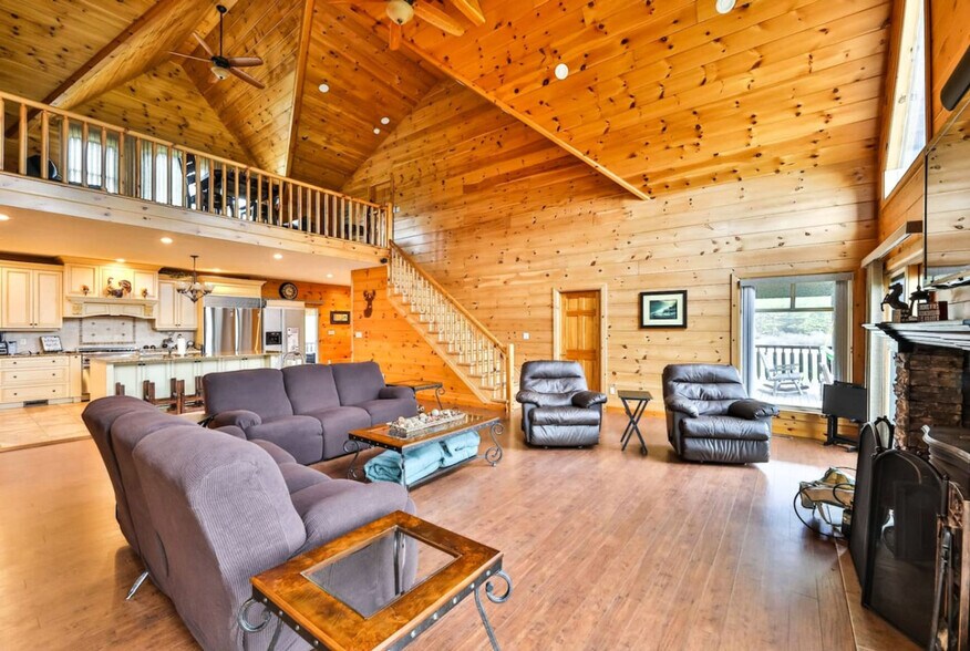 Building Photo - 129 Wildberry Dr