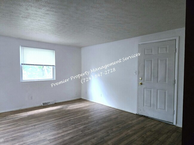Building Photo - 455 McCleery St