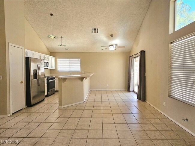 Building Photo - 237 Geronimo Ct