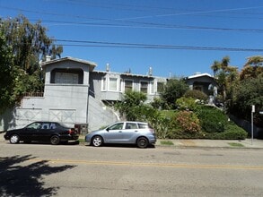 Building Photo - 03575