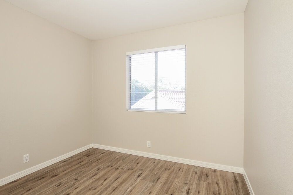 Building Photo - 9243 W St John Rd