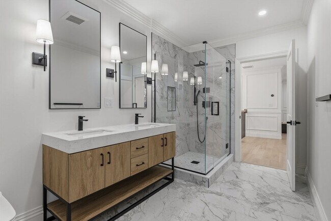 Building Photo - 959 Chestnut St