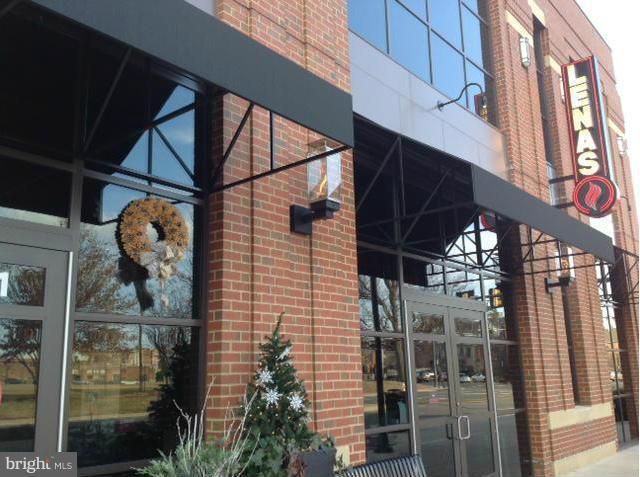 Building Photo - 545 E Braddock Rd