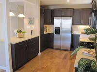 Building Photo - Lovely 3 bedroom home with an open floor plan