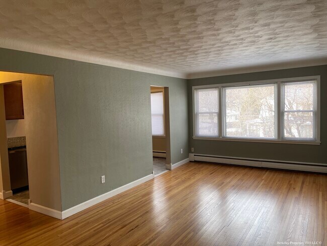 Living Room - 1511 7th St W