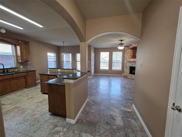 Building Photo - 1522 Avenue E