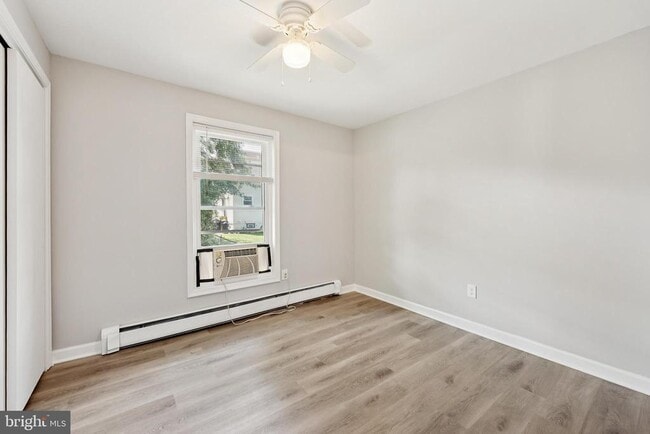 Building Photo - 8517 Osler Ave