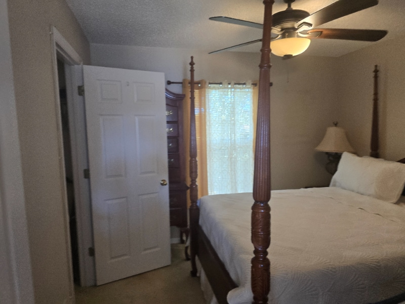 Building Photo - 3200 Riverhead Dr