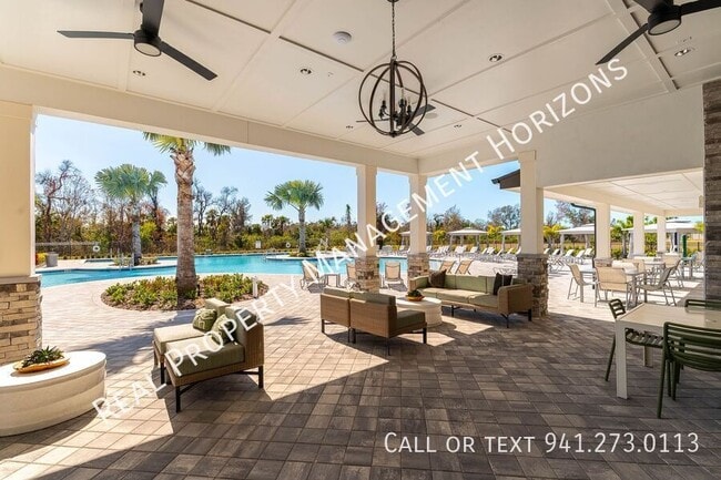 Building Photo - 10952 65th Ter E