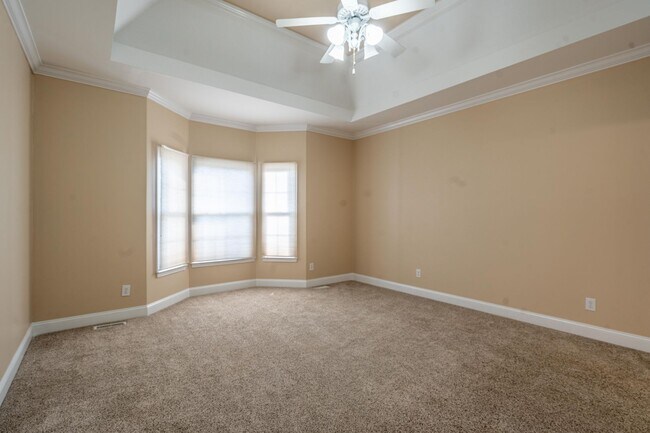 Building Photo - 1833 Waters Edge Dr