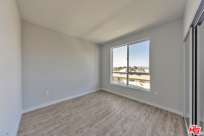 Building Photo - 5506 Thornburn St