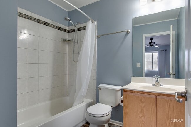 Building Photo - 16556 Willow Walk Dr