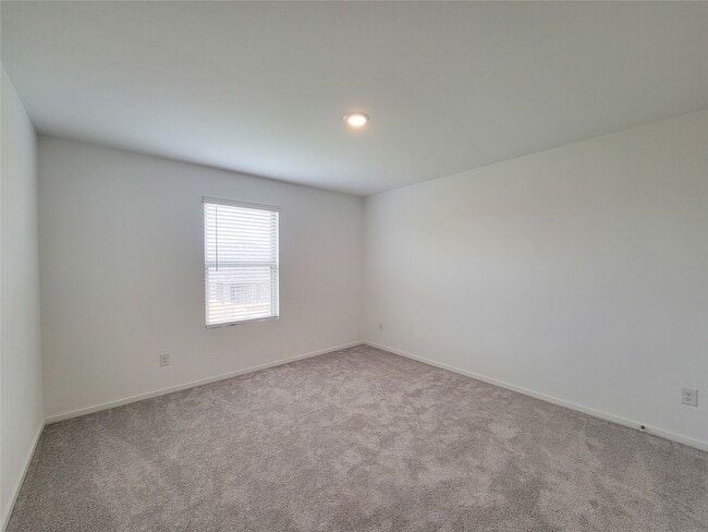 Building Photo - 3038 Pensacola Dr