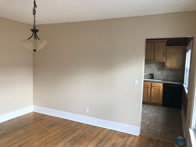 Dining Room - 148 Mosley Dr