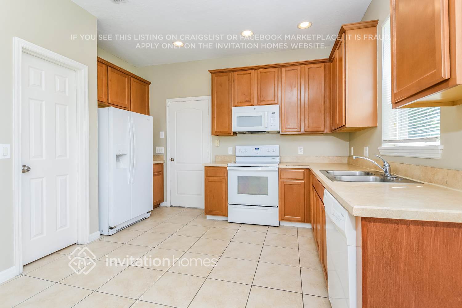 Building Photo - 3150 Stonington Run