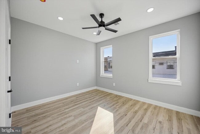 Building Photo - 451 Fitzgerald St