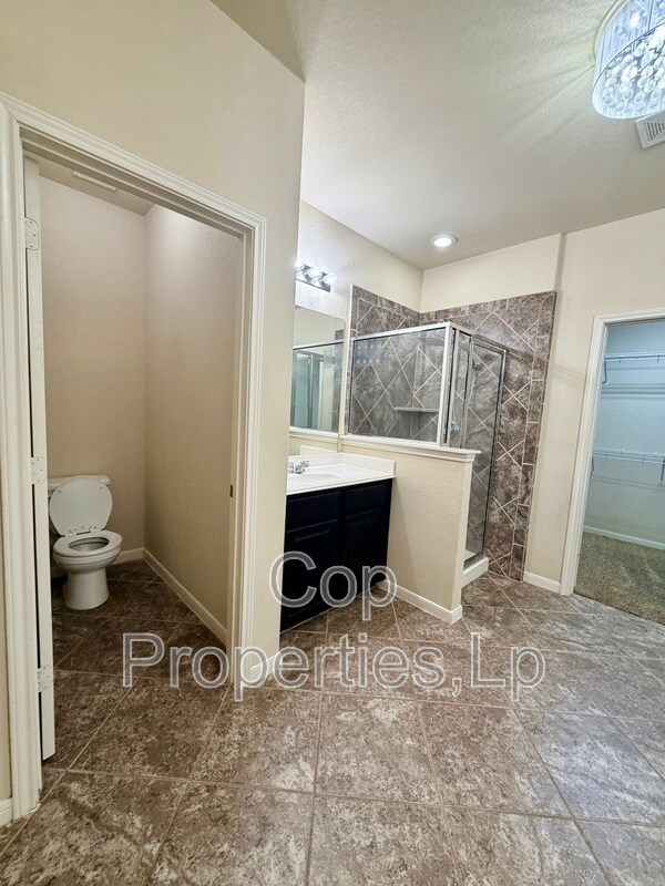 Building Photo - 8919 Olmstead Park