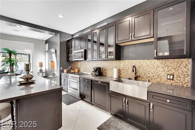 Building Photo - 1012 Granger Farm Way