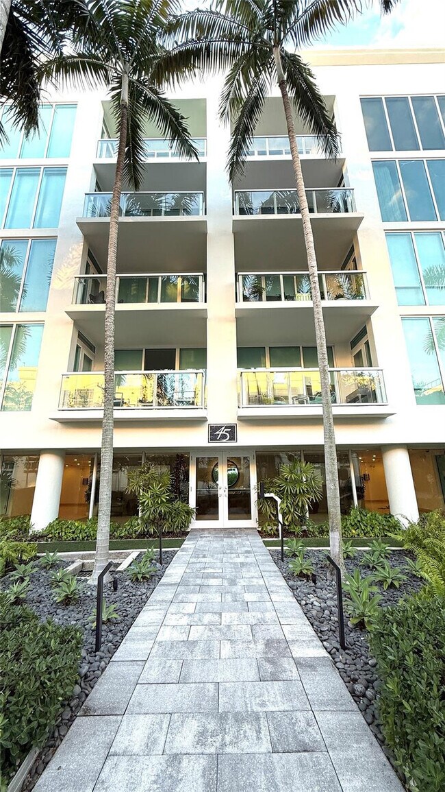 Building Photo - 45 Hendricks Isle