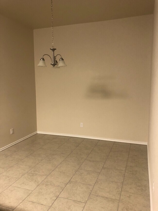 Building Photo - Newer Construction in CISD