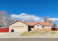 Building Photo - 1227 Green Valley Dr