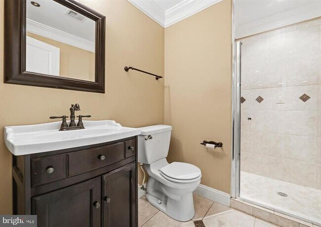 Building Photo - 12104 Guinevere Pl