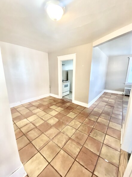 Building Photo - 901 N M St