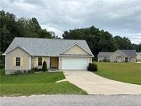 Building Photo - 149 Copper Creek Dr