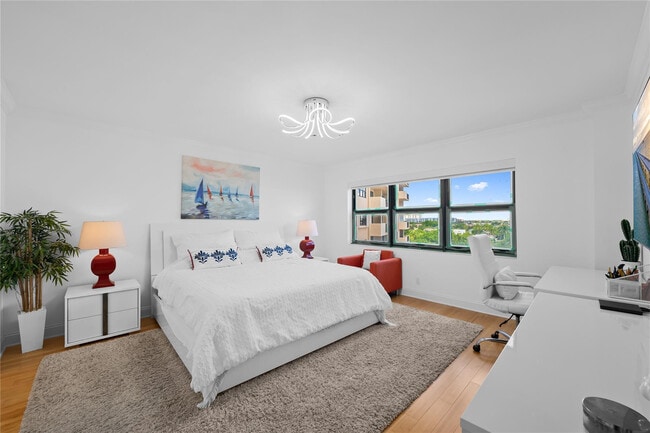 Building Photo - 5100 N Ocean Blvd