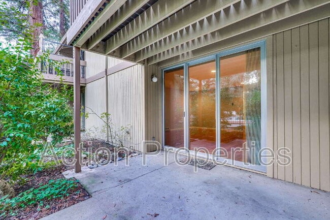 Building Photo - 505 Cypress Point Dr