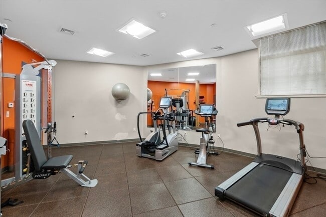 Building Photo - 88 Gerrish Ave