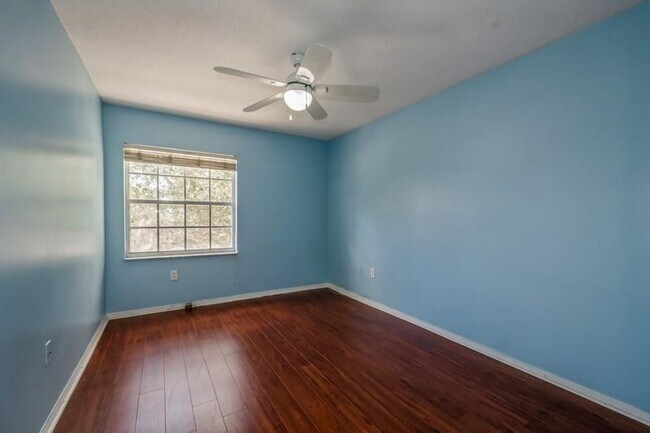Building Photo - 5315 NW 126th Dr