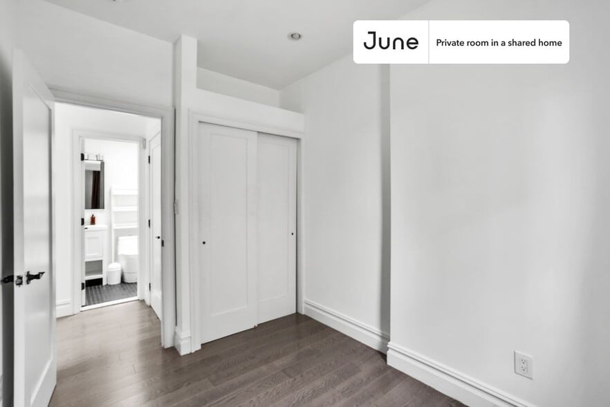 Building Photo - Room in Shared 2 bed/1 bath home