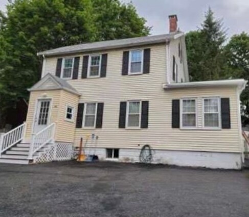 Primary Photo - 413 Bedford St