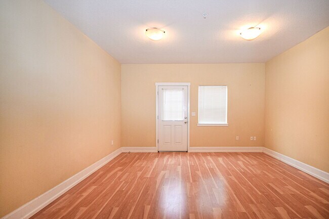 Building Photo - 18465 SW Stepping Stone Dr
