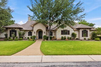 Building Photo - 203 Pristine Dr
