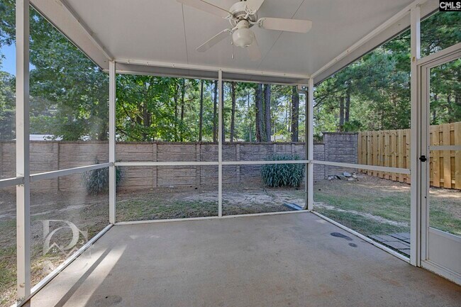 Building Photo - 157 Springhaven Dr