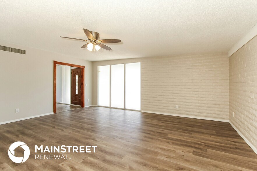 Building Photo - 8411 E Colette St