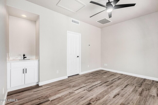 Building Photo - 9310 E Crystal Dr