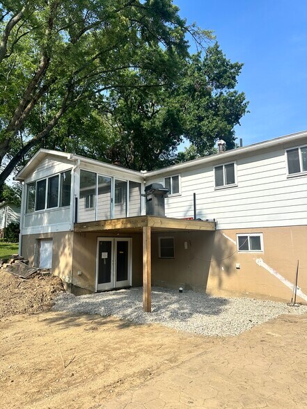 Building Photo - 9149 Wintergreen Dr