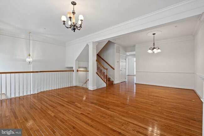 Building Photo - 1515 Regent Manor Ct