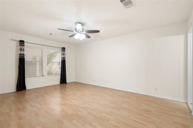 Building Photo - 809 Betterman Dr