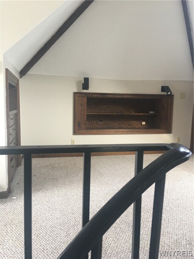 Building Photo - 419 Richmond Ave