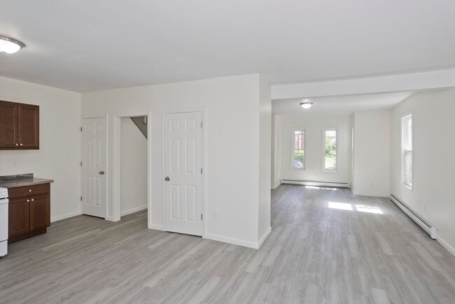 Building Photo - 22 Highland Ave