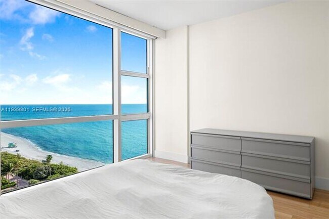 Building Photo - 6801 Collins Ave