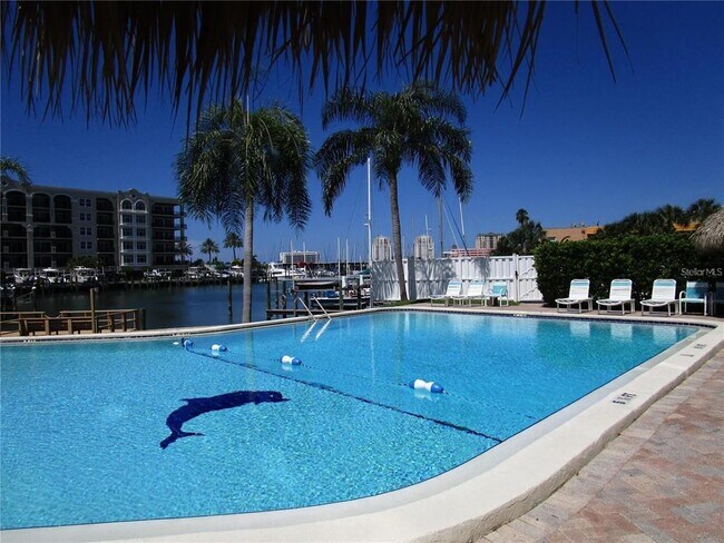 Building Photo - 255 Dolphin Point