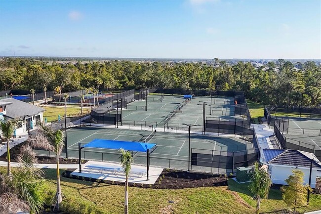 Building Photo - 12470 Wellen Golf St