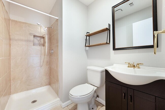 Bathroom for Bedroom - 13206 Tamayo Dr
