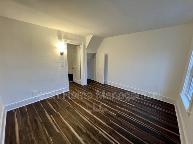 Building Photo - 462 S Christian St